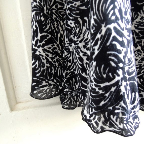Nomadic Traders Black & White Ruffle Neck Dress M - Picture 5 of 10